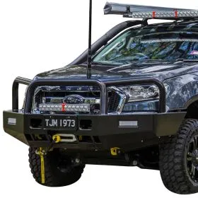 TJM TRADESMAN BULL BAR BLACK STEEL