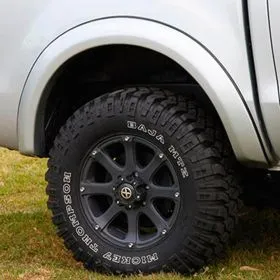 FLARE REAR DELUXE FIBREGLASS BLACK (PAIR)