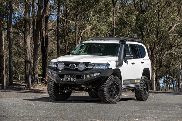 TJM Venturer Bull Bar