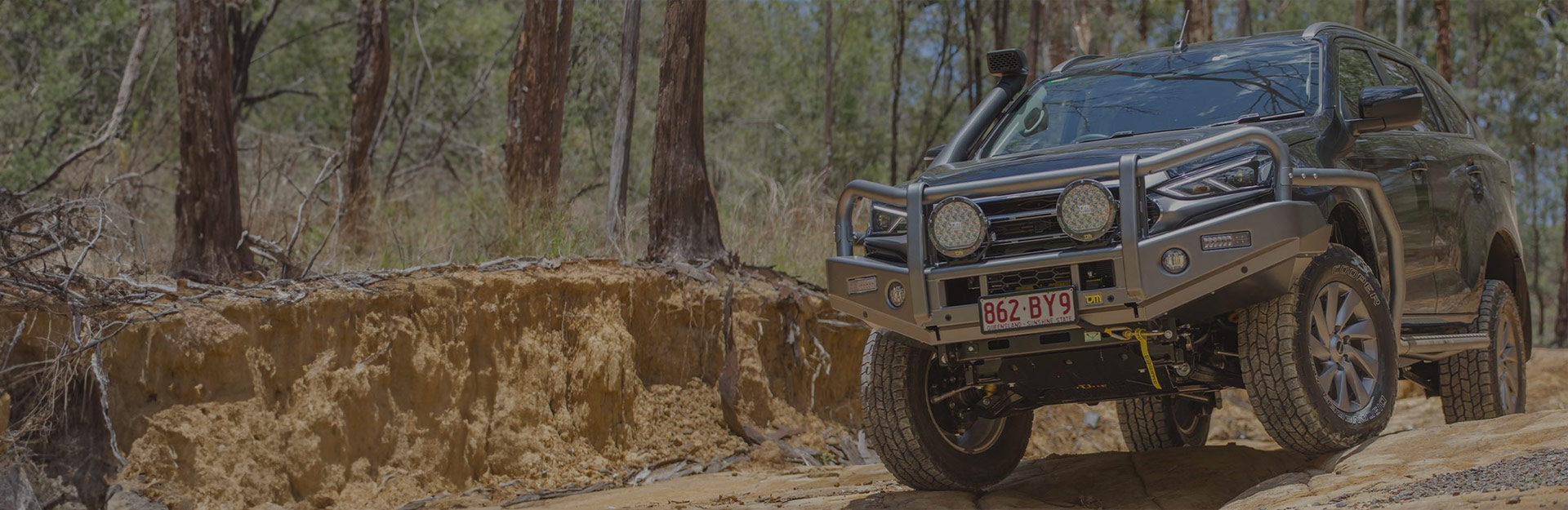 Built by ISUZU<span style=